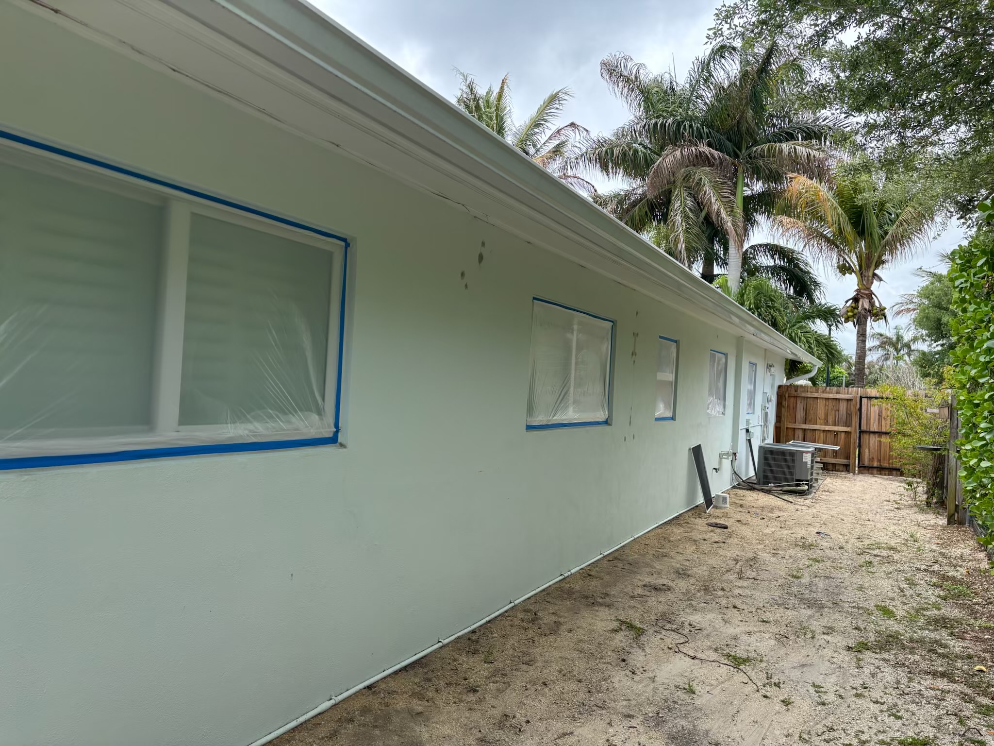 Finished exterior side wall repaint